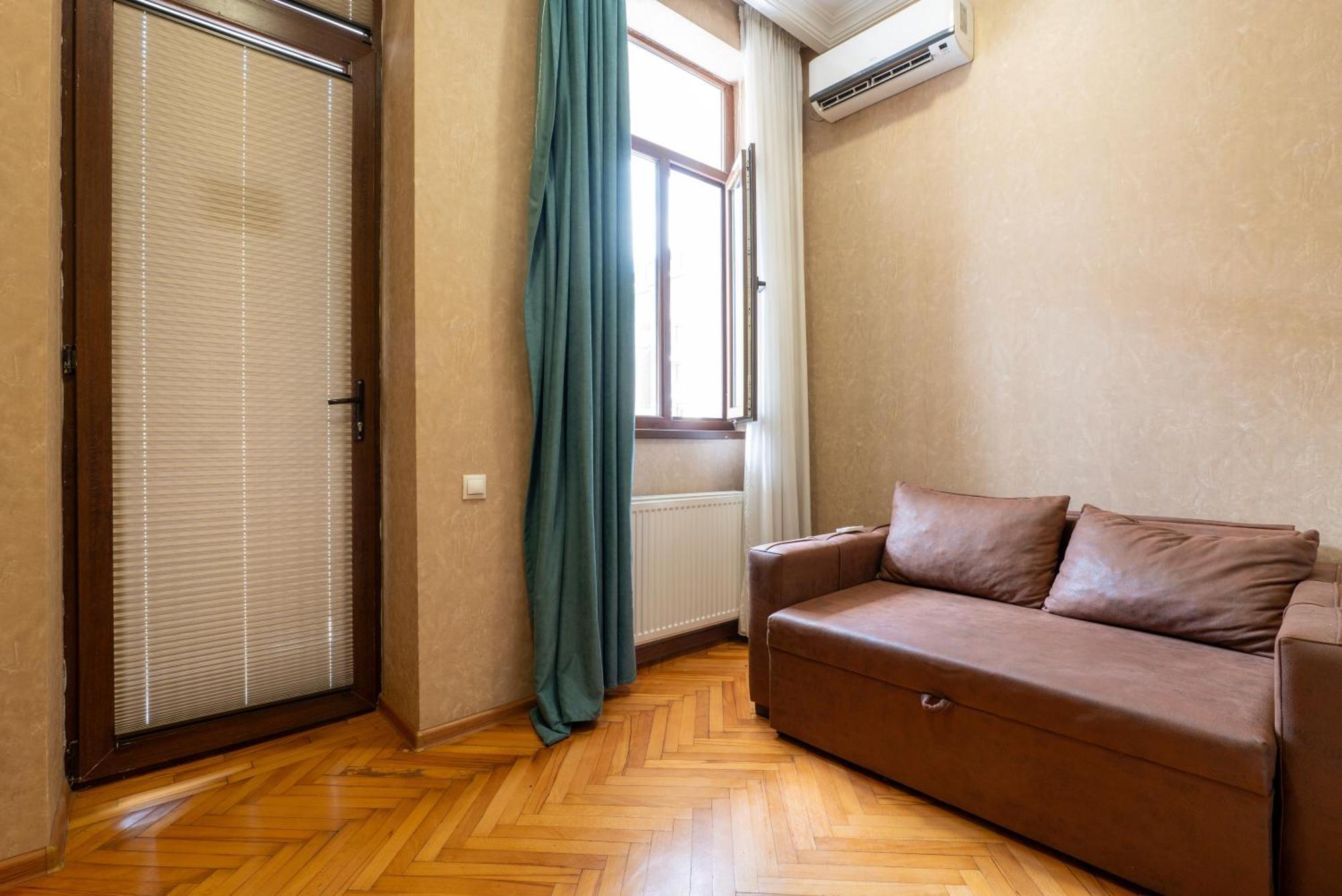 Hotel A&K Tbilisi Luaran gambar