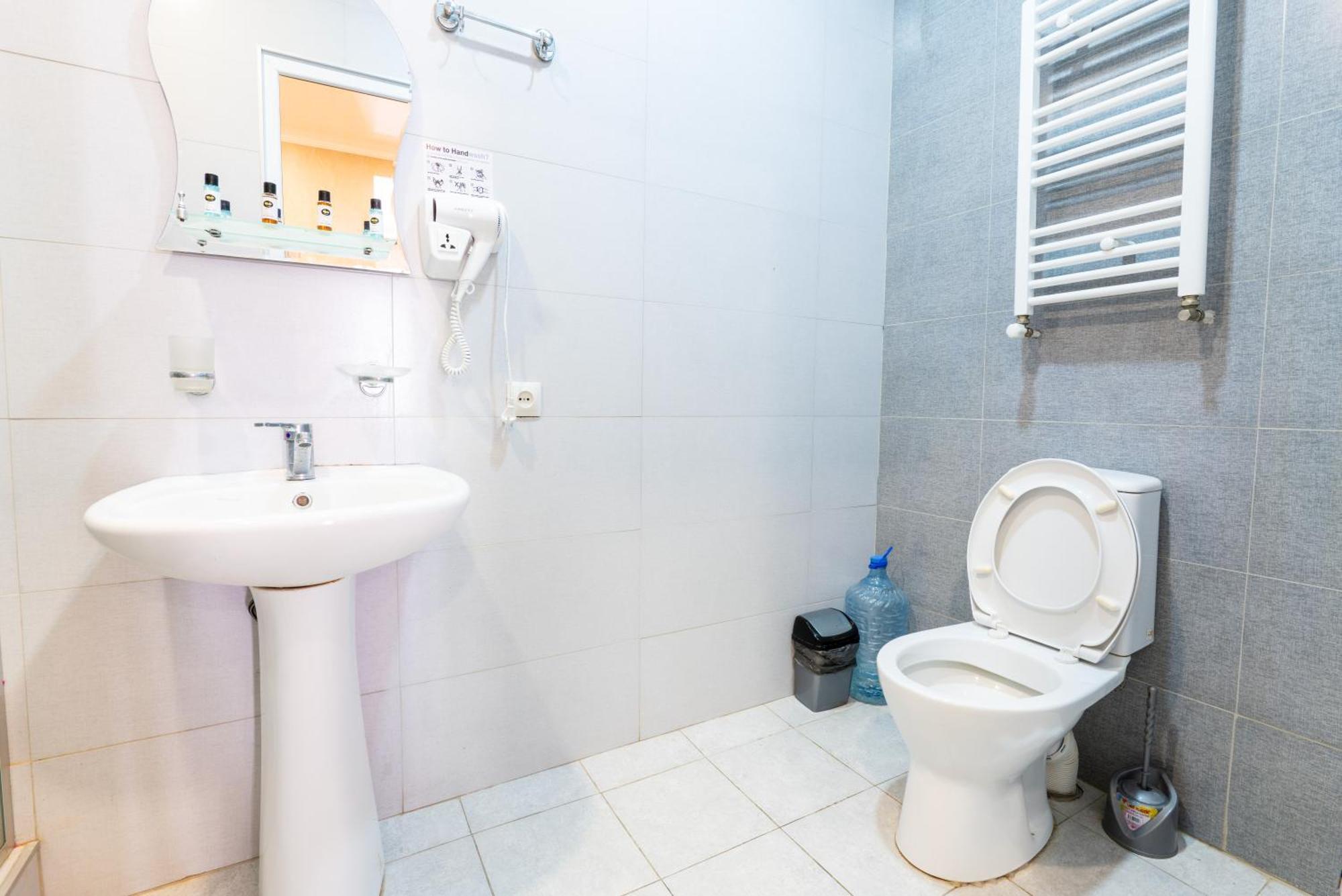 Hotel A&K Tbilisi Luaran gambar