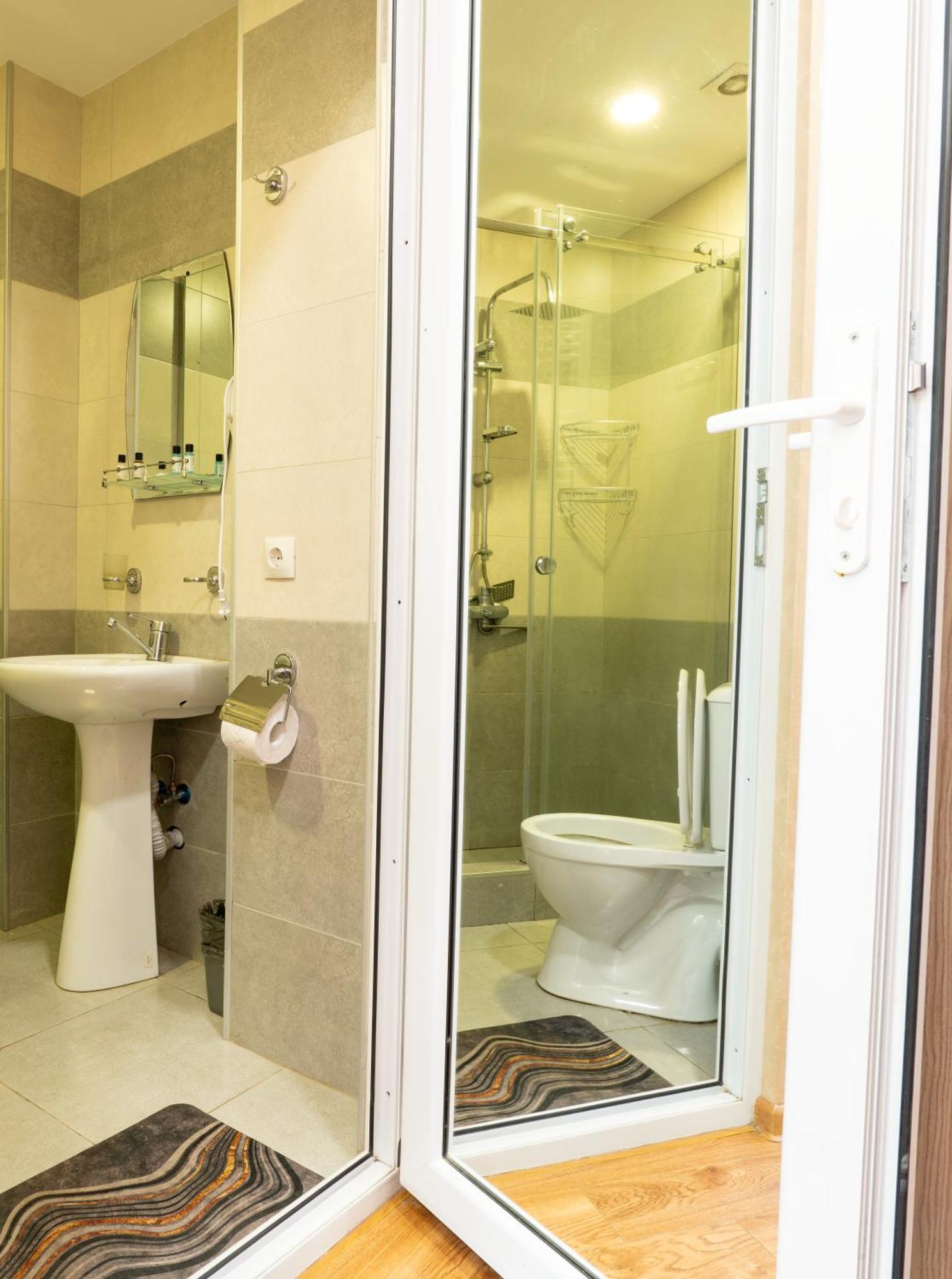 Hotel A&K Tbilisi Luaran gambar